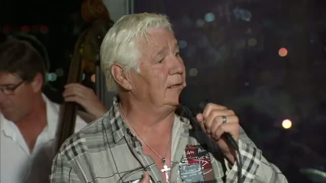 Watch Pat Patterson sings "My Way": WWE Legends' House, June 12, 2014 Video