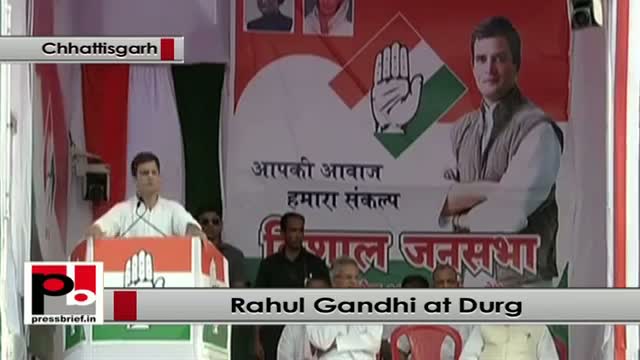 Watch Rahul Gandhi - perfect ambassador of Congress party and UPA Video