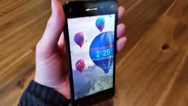 Watch Amazon Fire Phone quick glance Video