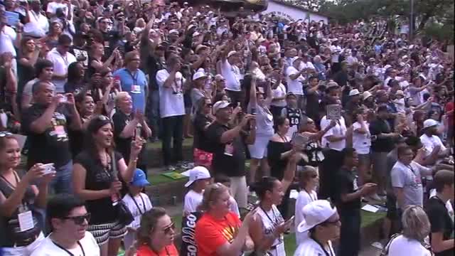 Watch Spurs Parade: Tim Duncan and Patty Mills Video