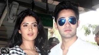 Watch Armaan Jain Takes Deeksha Seth On A Metro Ride Video