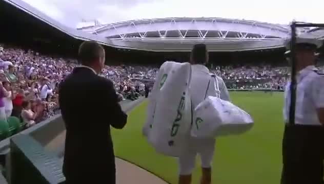 Watch Novak Djokovic hits Centre Court - Wimbledon 2014 Video