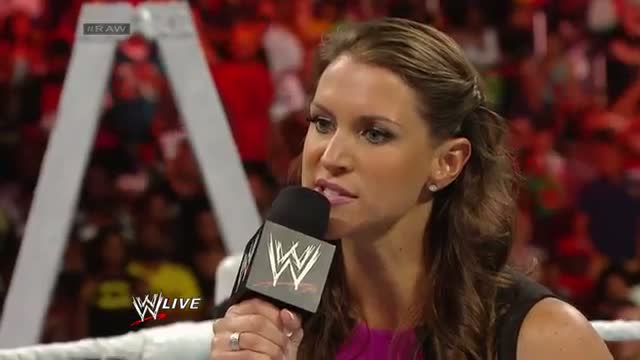 Watch Stephanie McMahon gives Vickie Guerrero an ultimatum: WWE Raw, June 23, 2014 Video