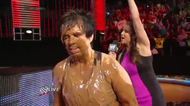 Watch Vickie Guerrero vs. Stephanie McMahon: WWE Raw, June 23, 2014 Video