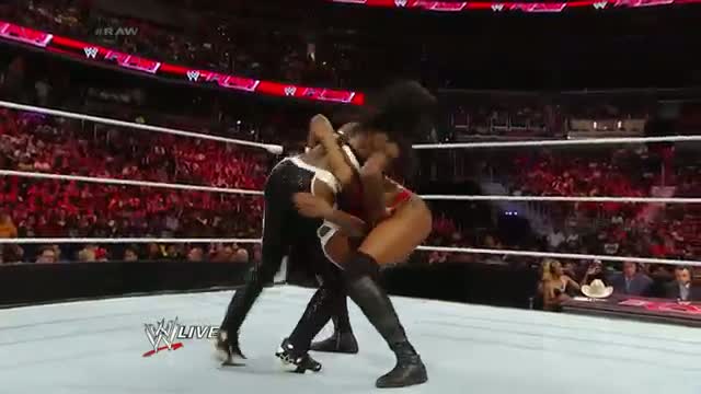 Watch Naomi vs. Alicia Fox: WWE Raw, June 23, 2014 Video