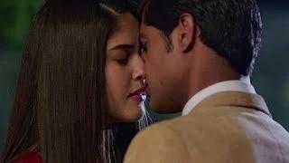 Watch Tanuj Virwani and Izabell Leite's hot kiss - Purani Jeans (2014) Video