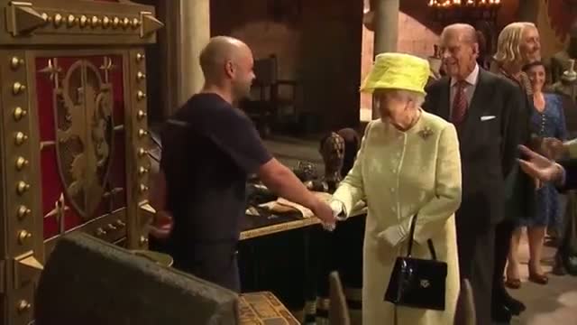 Watch Queen Visits Game of Thrones Set Video