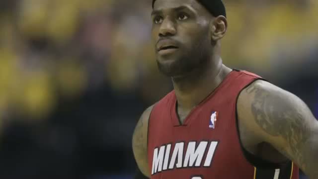 Watch LeBron Tells Heat He Will Become Free Agent Video