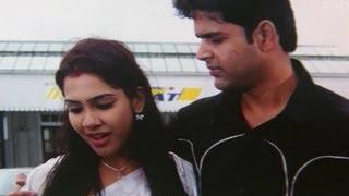 Watch Uyir Vazhvathe (Full Tamil Song) - Thoondil Video