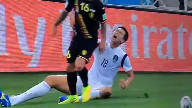 Watch RED CARD DEFOUR!!! Korea Republic vs Belgium - FIFA World Cup 2014 Video