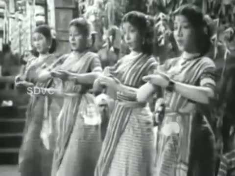 Watch Senthamizh Nadennum - M. G. Ramachandran, Padmini, Lalitha - Raja Rajan - Tamil Classic Song Video