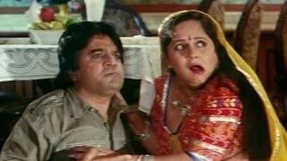 Watch Basanti caught romancing a servant - Humein Tumse Pyar Ho Gaya Chupke Chupke Video