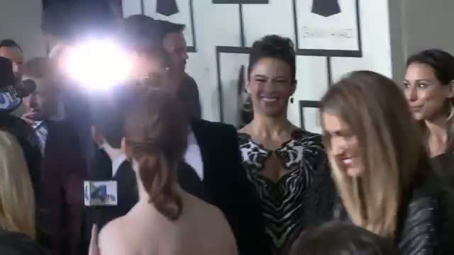 Watch Robin Thicke Pleads for Paula Patton at BET Awards Video