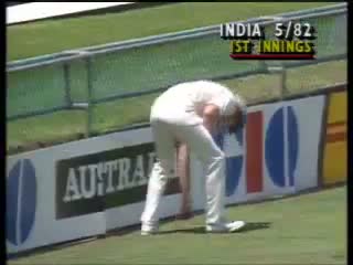 Watch Who is Sachin Tendulkar? Watch this, Maria Sharapova Video
