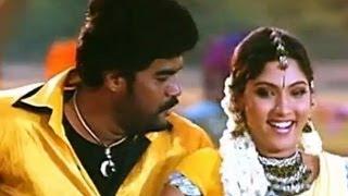 Watch Kelakku Velukuthu (Full Tamil Song) - Azhagar Malai Video