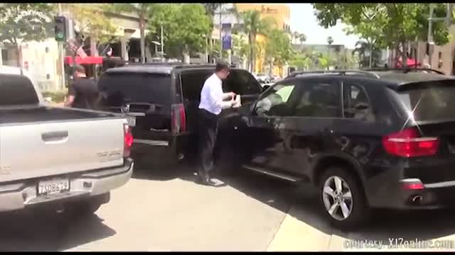 Watch Justin Bieber Gets Into A Car Accident - Runs Into Another Car After Crash Video