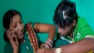 Watch Bhojpuri Very Hot Couple Enjoying on Bed Video - Etna Na Kara Saiyan | Sayian Have Safai Karamchari Video