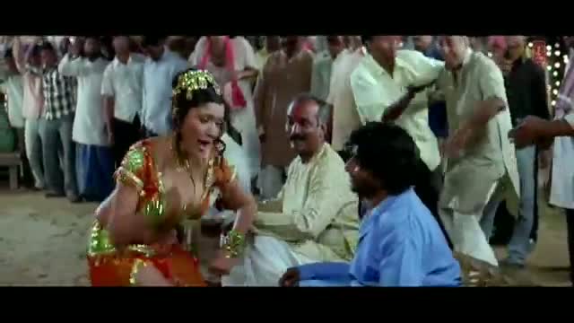 Watch Bhojpuri Hot Item Dance Video Song - Raifal Chhutela Dhaay | Munna Bajrangi Video