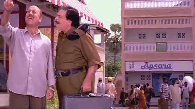 Watch Aachha Bewakoof Banaya - Classic Comedy Scene - Kader Khan, Anupam Kher - Sooryavansham - Sooryavansham (1999) Video