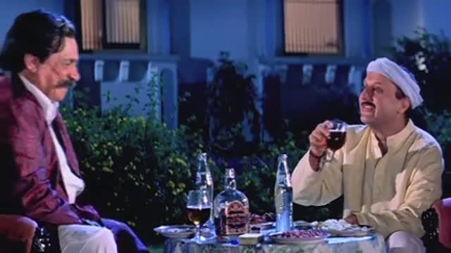 Watch Aapki Izzat Ke Khatir Pee Raha Hoon - Comedy Scene - Sooryavansham - Anupam Kher, Kader Khan - Sooryavansham (1999) Video