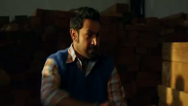 Watch Gippy Grewal Fight Scene - Jatt James Bond | Movie Scenes Video
