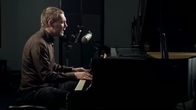Watch David Gray "The Incredible" (Live at RAK Studios) Video