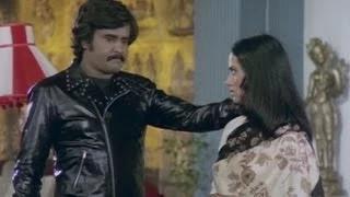 Watch Rajinikanth re-unites with his family - Jeet Hamaari Video