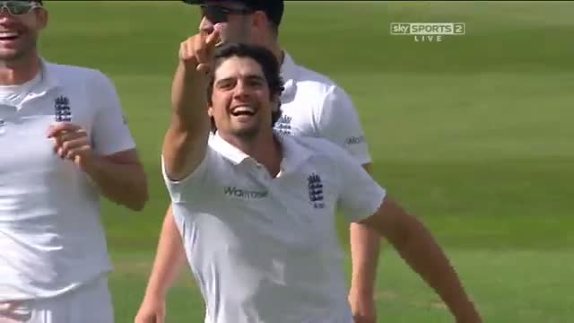 Watch Alistair Cook bowling & gets his first Test Wicket Video