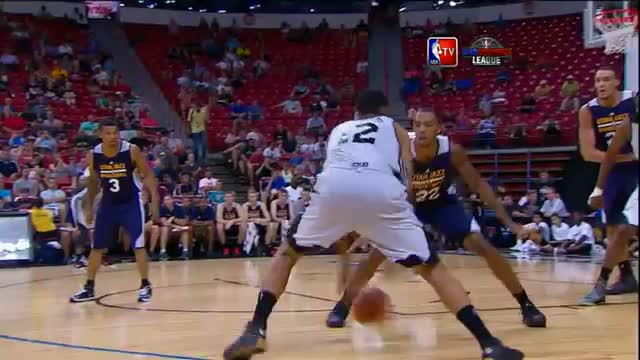 Watch NBA: Jabari Parker Gets Flashy! Video