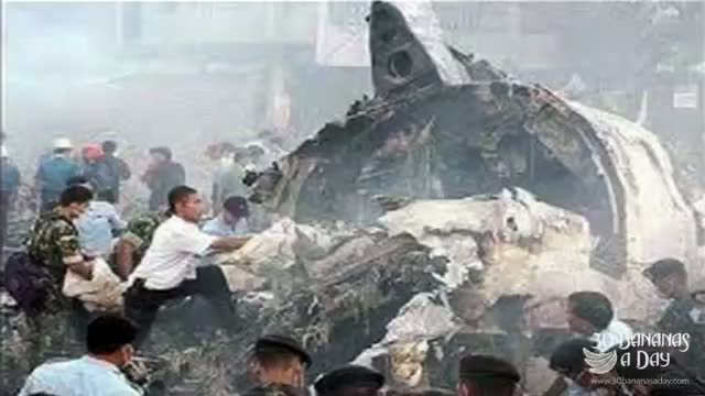 Watch Malaysian Airline Crash Shot Down Over Ukraine reaction Video