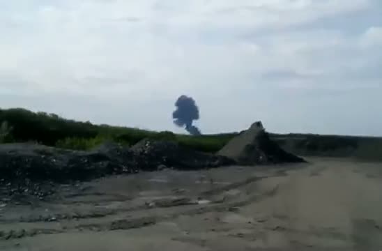 Watch Moment of Ground Impact of Malaysian Airline MH17 Video