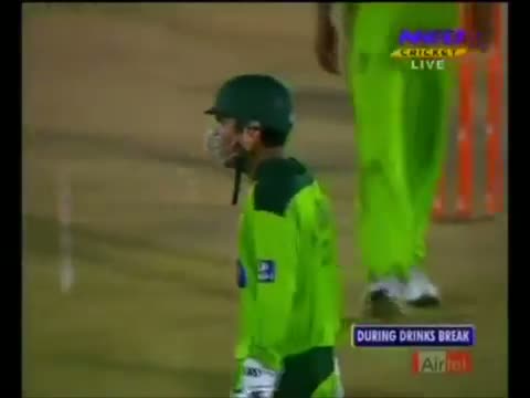 Watch Indian Cricket Teams Top Ten Fight's Video
