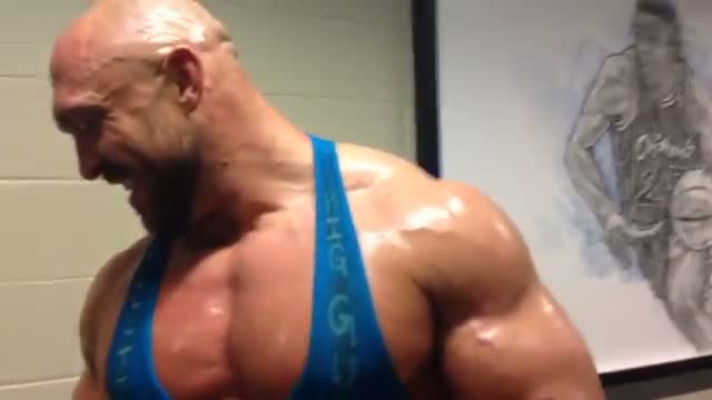 Watch Eden talks with some of her favorite people backstage at WWE - Video Blog: July 23, 2014 Video
