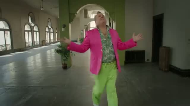 Watch "Weird Al" Yankovic - Tacky (Official) Video
