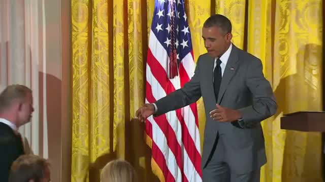 Watch Obama Gets Hug From Special Olympian Video