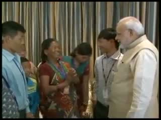 Watch PM Narendra Modi facilitates reunion of Jeet Bahadur with his family Video