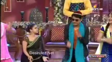 Watch Comedy Nights with Kapil - Ajay Devgan Kareena Kapoor - 3rd August 2014 - Part 1/6 Video