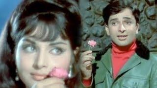 Watch Khilte Hain Gul Yahan - Kishore Kumar - Sharmilee - Shashi Kapoor & Rakhee [Old is Gold] Video