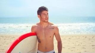 Watch Aer - Pretty Lady (Around Me) [Official Music Video] Video