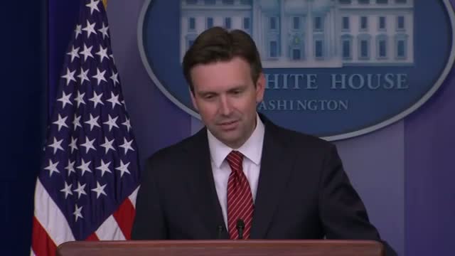 Watch White House: 'No US Military Solutions' in Iraq Video
