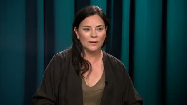 Watch 'Outlander' Author on Starz TV Series, Her Cameo Video
