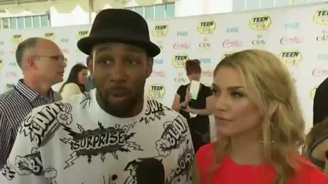 Watch Young Stars Glam Up for the Teen Choice Awards Video