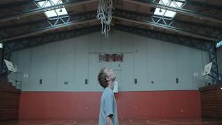 Watch Royals - LORDE (Official) Video