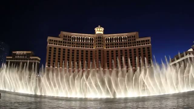 Watch Amazing Bellagio Fountain Show, Las Vegas - Titanic Theme Music Video
