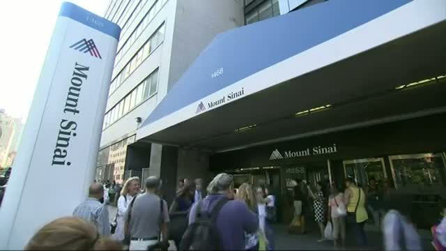 Watch Fans Pay Tribute to Comedy Pioneer Joan Rivers Video