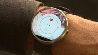 Watch Motorola Emphasizes Design in Round Smartwatch Video