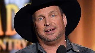 Watch Why GARTH BROOKS' Single Will Make A Difference Video