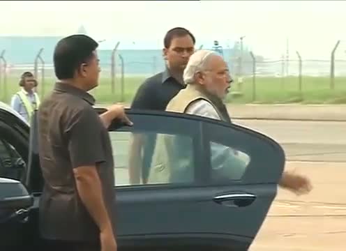 Watch PM Narendra Modi leaves for Jammu and Kashmir Video