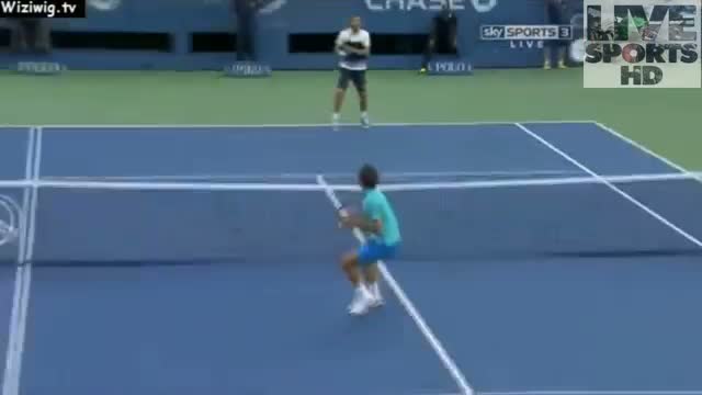 Watch Marin Cilic fantastic lob Point - Roger Federer vs Marin Cilic US Open 2014 Video