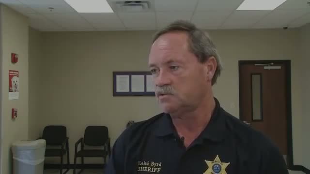 Watch Community Begins to Grieve As Holly Bobo Case% Video